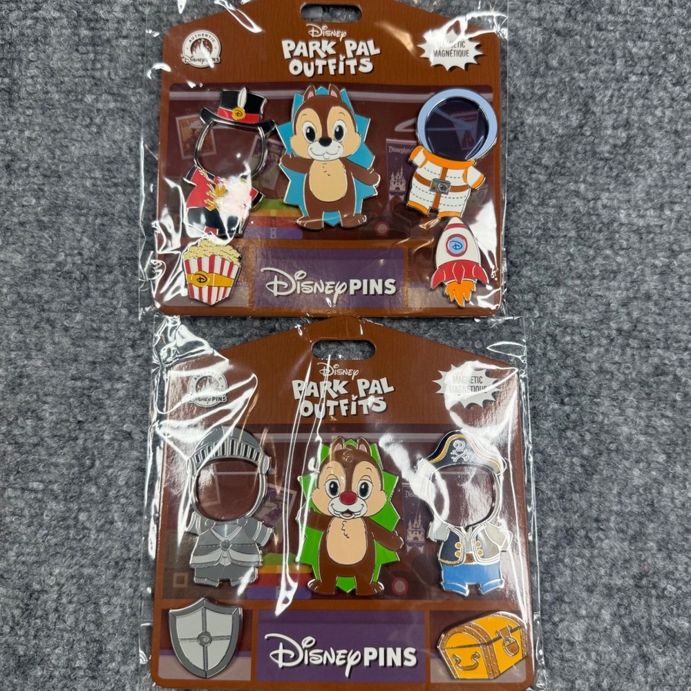 Disney Park Pal Outfits Pins Chip and Dale Magnetic 2-Pack Pin Set